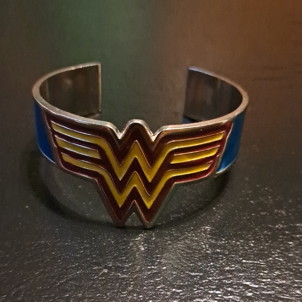 DC Comics Wonder Woman Cuff Bracelet
